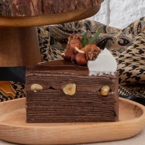 Callebaut® Hazelnut Dark Chocolate Crêpe (Slice)