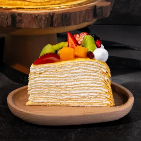 Fruity Madagascar Vanilla Crêpe (Slice)