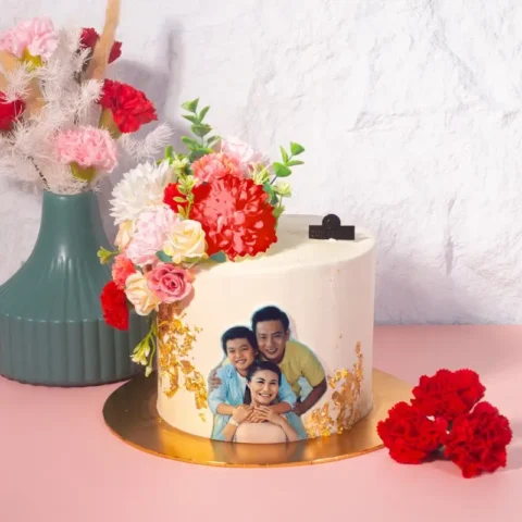 Family Portrait Floral Theme Cake