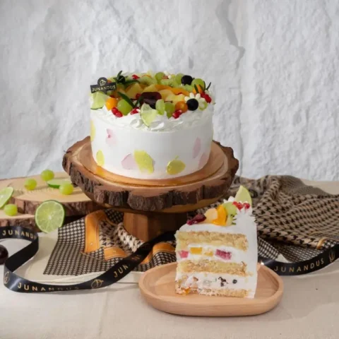 Rainbow Fruit Chantilly Yogurt Chiffonge®