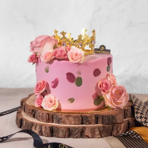 Elizabeth Floral Cake