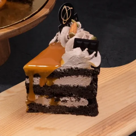 Salted Caramel Vegan Cake (Slice)