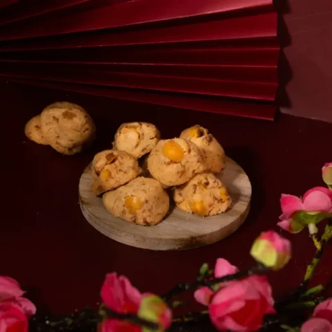 Macadamia Toasted Coconut Cookies