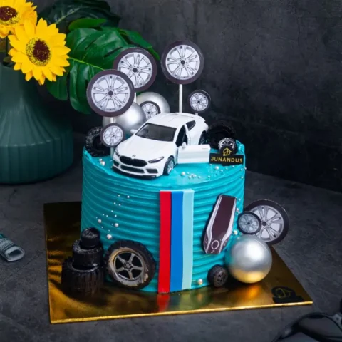 BM Theme Cake
