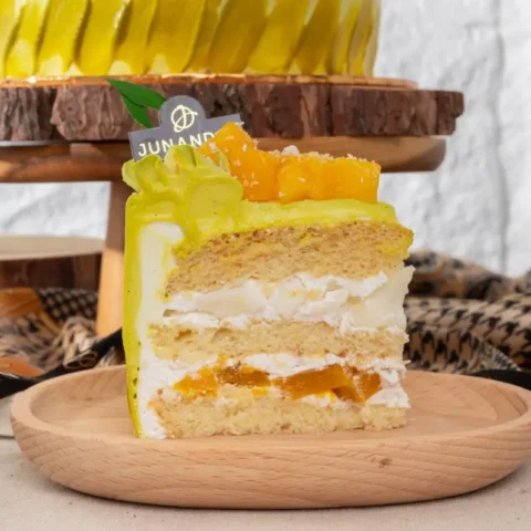 Pandan Coconut Mango Chiffonge® (Slice)