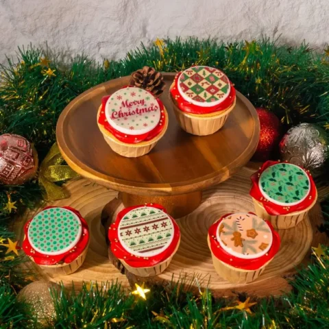 Retro Charm Cupcakes (6pcs)